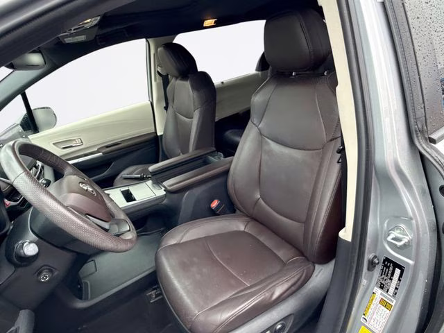 2021 Celestial Silver Metallic Toyota Sienna Platinum FWD Van