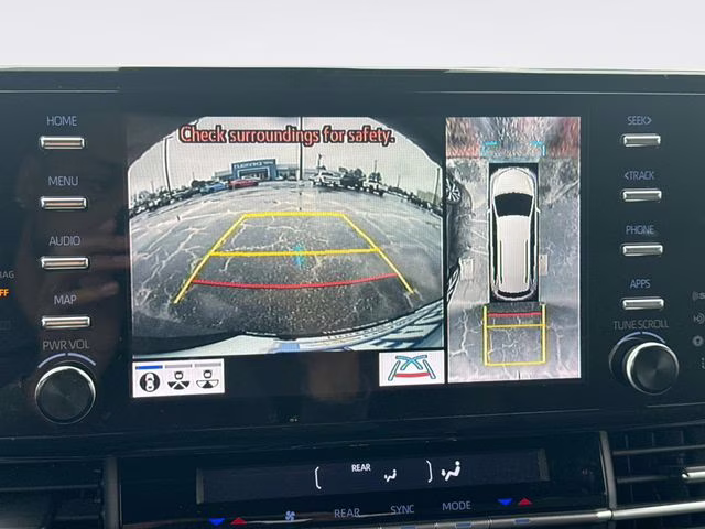 2021 Celestial Silver Metallic Toyota Sienna Platinum FWD Van