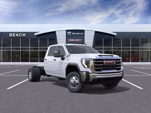 2026 Summit White GMC Sierra 3500 HD Chassis Cab Pro 4X4 Truck