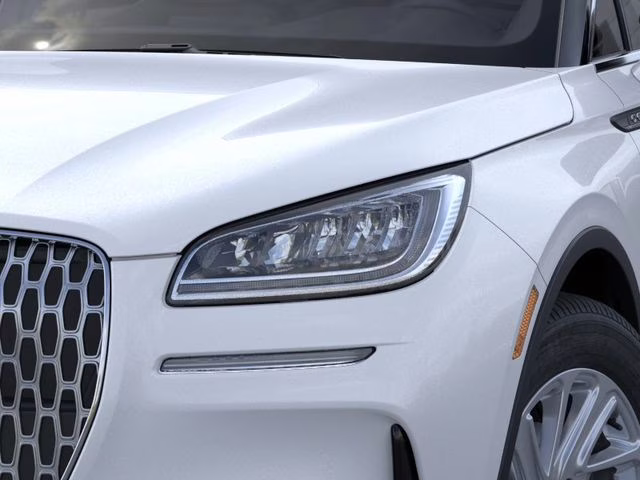 2026 Crystal White Metallic Clearcoat Lincoln Corsair Premiere FWD SUV