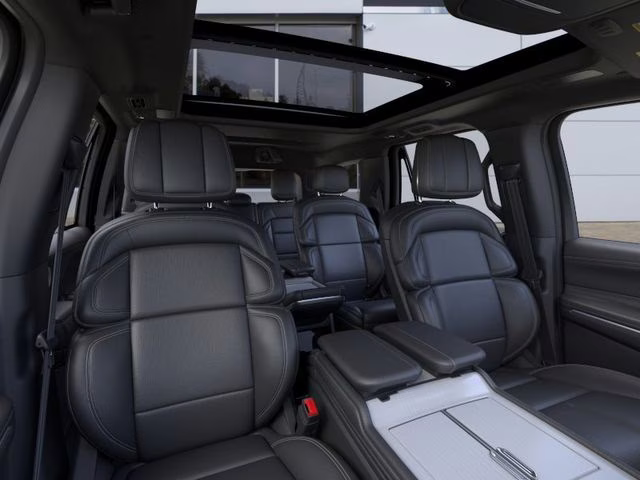 2025 Gray Mist Metallic Tri-Coat Lincoln Navigator Reserve 4X4 SUV