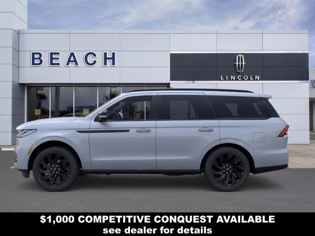 2025 Gray Mist Metallic Tri-Coat Lincoln Navigator Reserve 4X4 SUV