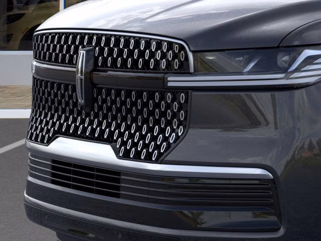 2025 Starlight Gray Premium Colorant Lincoln Navigator L Reserve 4X4 SUV