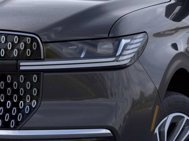 2025 Starlight Gray Premium Colorant Lincoln Navigator L Reserve 4X4 SUV