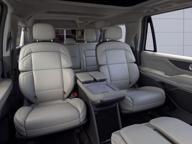 2025 Starlight Gray Metallic Lincoln Navigator Reserve-L 4X4 SUV