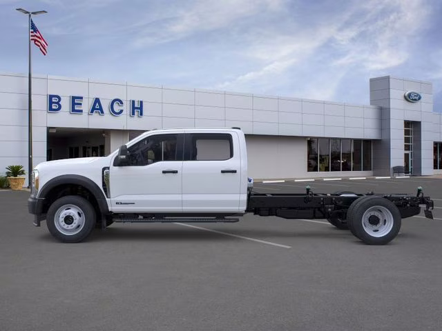 2026 Oxford White Ford Super Duty F-450 DRW XL DRW 4X4 Truck