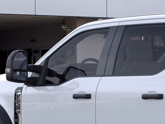 2026 Oxford White Ford Super Duty F-550 DRW XL DRW 4X4 Truck