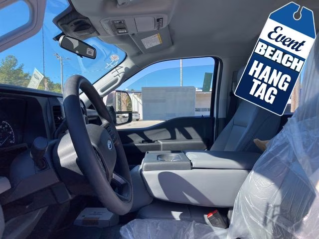 2026 Oxford White Ford Super Duty F-250 SRW XL 4X4 Truck