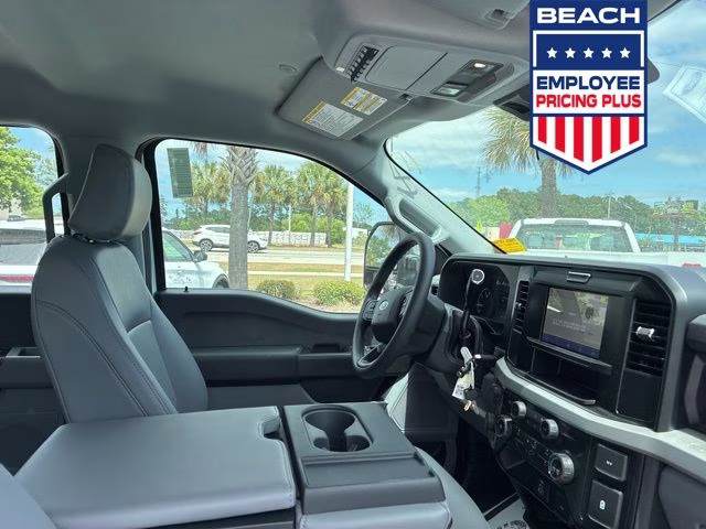 2026 Oxford White Ford Super Duty F-250 SRW XL 4X4 Truck