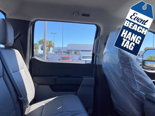 2026 Oxford White Ford Super Duty F-250 SRW XL 4X4 Truck