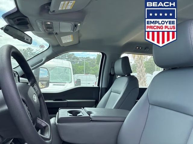 2026 Oxford White Ford Super Duty F-250 SRW XL 4X4 Truck