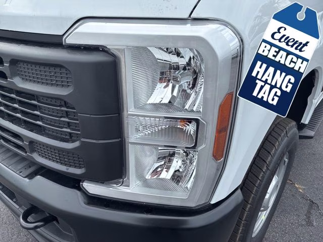 2026 Oxford White Ford Super Duty F-250 SRW XL 4X4 Truck