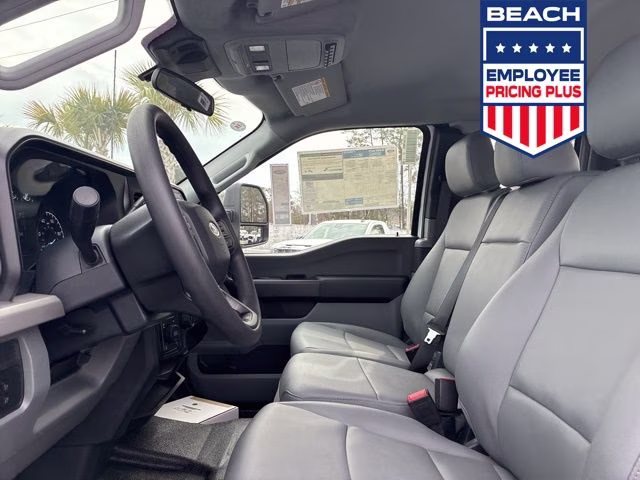 2026 Oxford White Ford Super Duty F-250 SRW XL 4X4 Truck