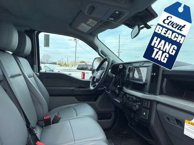 2026 Oxford White Ford Super Duty F-250 SRW XL 4X4 Truck