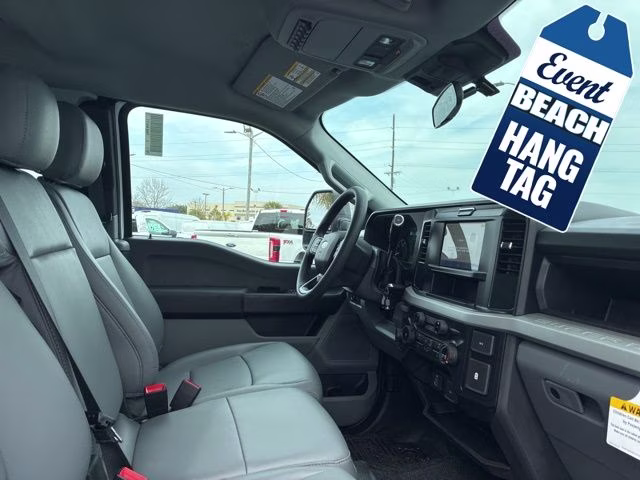 2026 Oxford White Ford Super Duty F-250 SRW XL 4X4 Truck