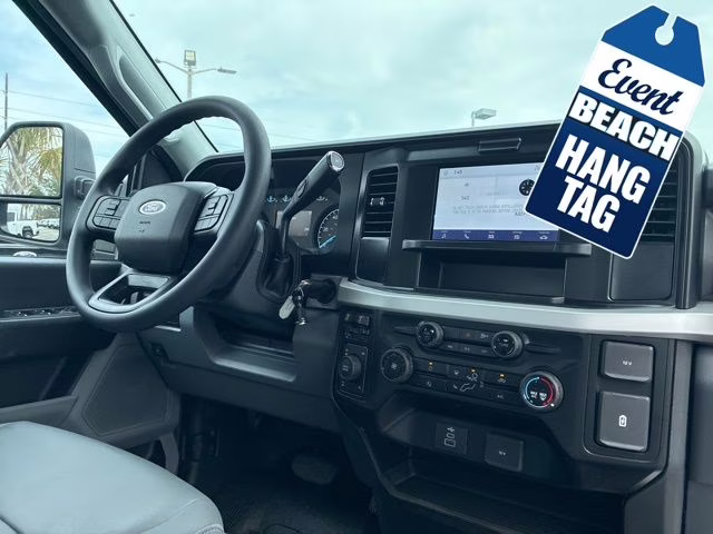 2026 Oxford White Ford Super Duty F-250 SRW XL 4X4 Truck