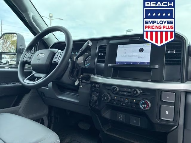 2026 Oxford White Ford Super Duty F-250 SRW XL 4X4 Truck
