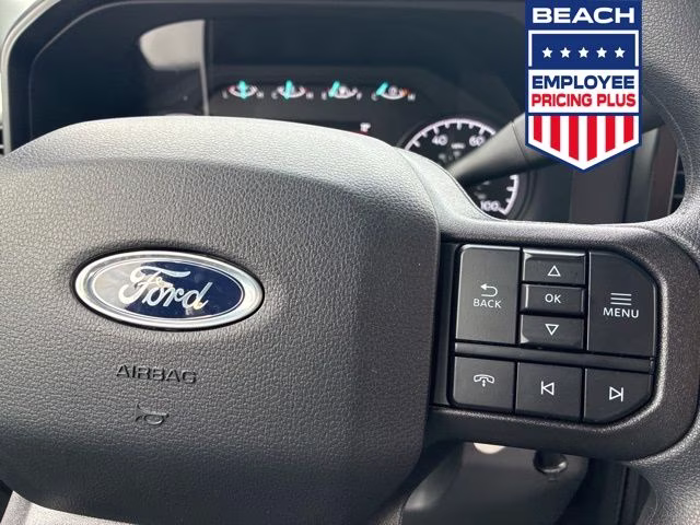 2026 Oxford White Ford Super Duty F-250 SRW XL 4X4 Truck