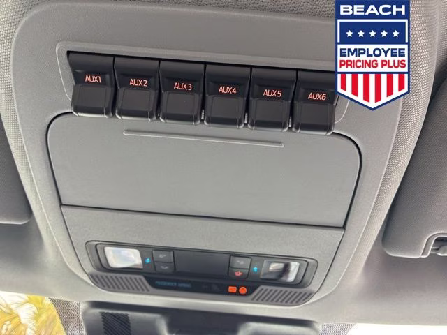 2026 Oxford White Ford Super Duty F-250 SRW XL 4X4 Truck