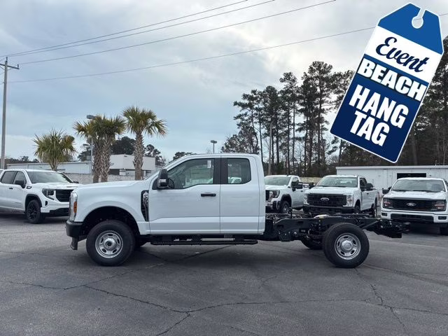 2026 Oxford White Ford Super Duty F-250 SRW XL 4X4 Truck