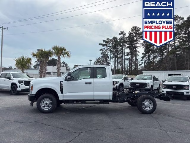 2026 Oxford White Ford Super Duty F-250 SRW XL 4X4 Truck