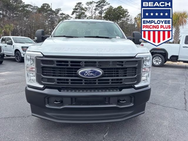 2026 Oxford White Ford Super Duty F-250 SRW XL 4X4 Truck