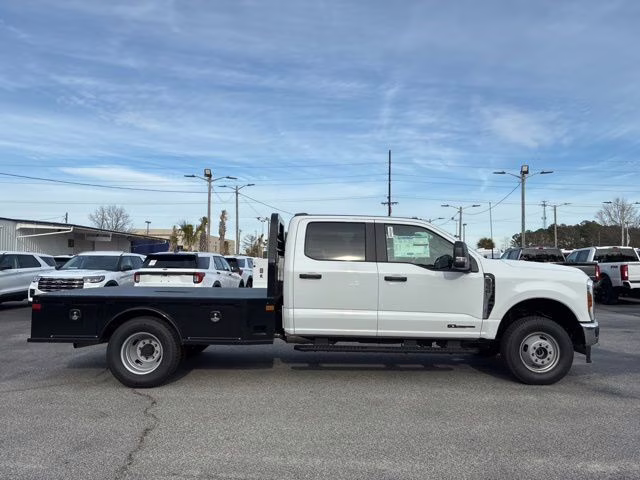 2026 Oxford White Ford Super Duty F-350 DRW XL DRW 4X4 Truck