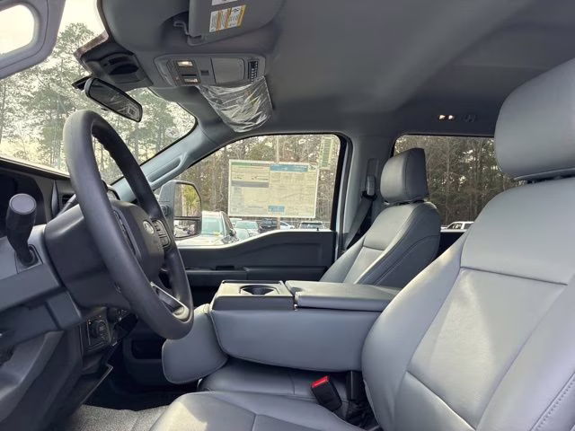 2026 Oxford White Ford Super Duty F-350 DRW XL DRW 4X4 Truck