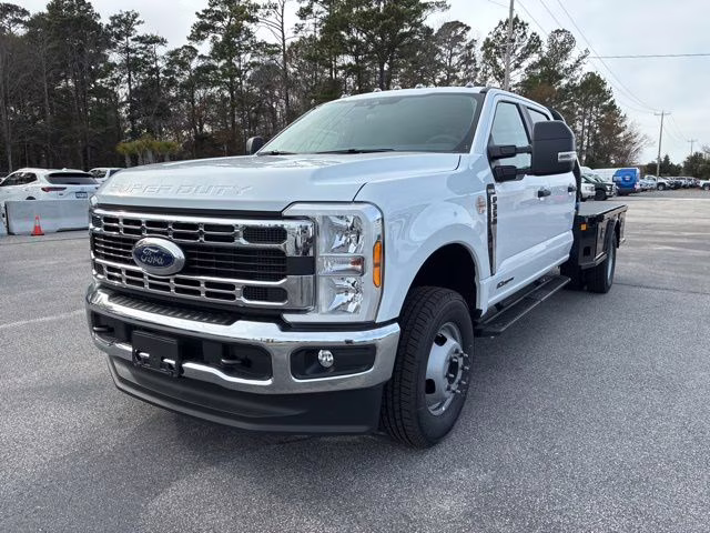 2026 Oxford White Ford Super Duty F-350 DRW XL DRW 4X4 Truck