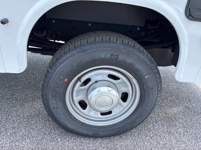 2026 Oxford White Ford Super Duty F-350 SRW XL 4X4 Truck
