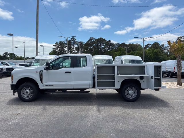 2026 Oxford White Ford Super Duty F-350 SRW XL 4X4 Truck