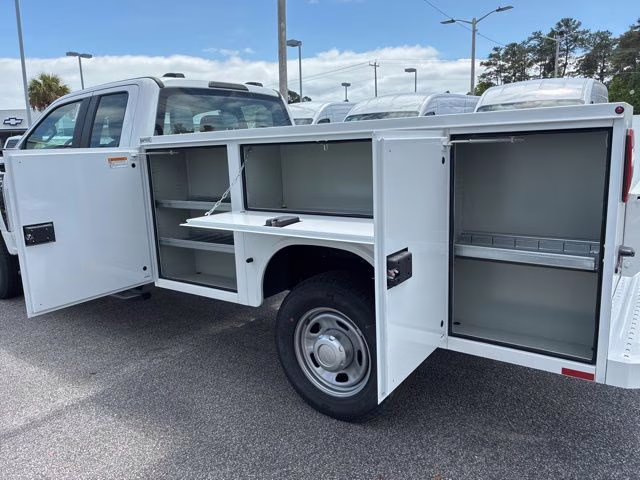 2026 Oxford White Ford Super Duty F-350 SRW XL 4X4 Truck