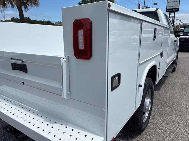 2026 Oxford White Ford Super Duty F-350 SRW XL 4X4 Truck