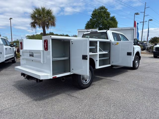 2026 Oxford White Ford Super Duty F-350 SRW XL 4X4 Truck