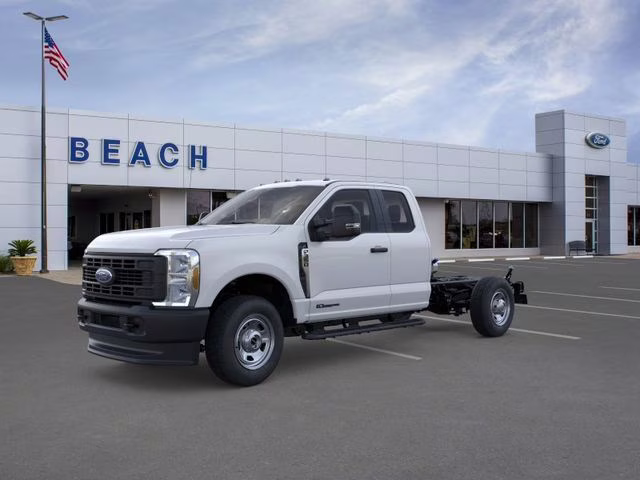 2026 Oxford White Ford Super Duty F-350 SRW XL 4X4 Truck