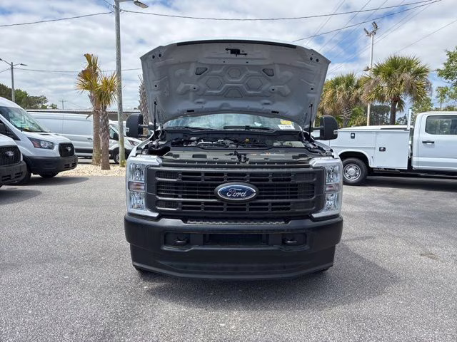 2026 Oxford White Ford Super Duty F-350 SRW XL 4X4 Truck
