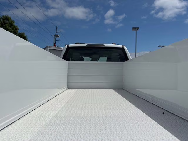2026 Oxford White Ford Super Duty F-350 SRW XL 4X4 Truck