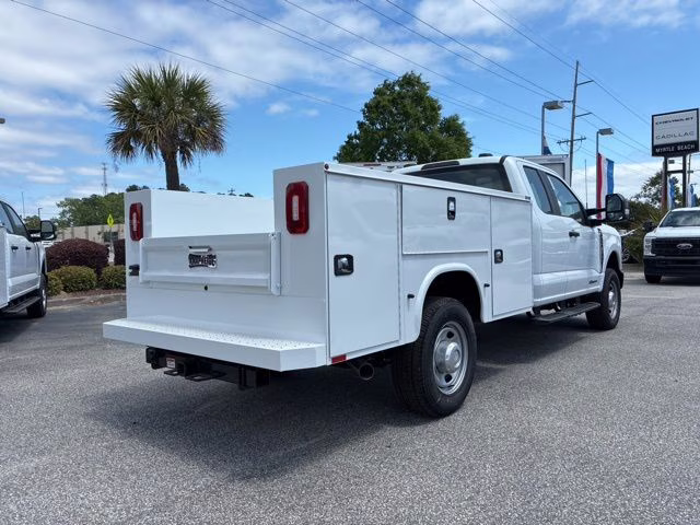 2026 Oxford White Ford Super Duty F-350 SRW XL 4X4 Truck