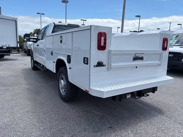 2026 Oxford White Ford Super Duty F-350 SRW XL 4X4 Truck
