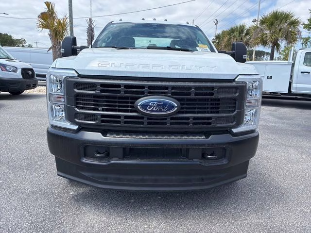 2026 Oxford White Ford Super Duty F-350 SRW XL 4X4 Truck