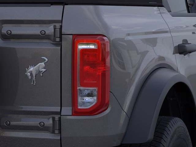 2025 Gray Metallic Ford Bronco Base 4X4 SUV
