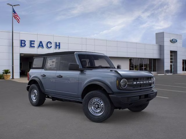 2025 Azure Gray Metallic Tri-Coat Ford Bronco Base 4X4 SUV