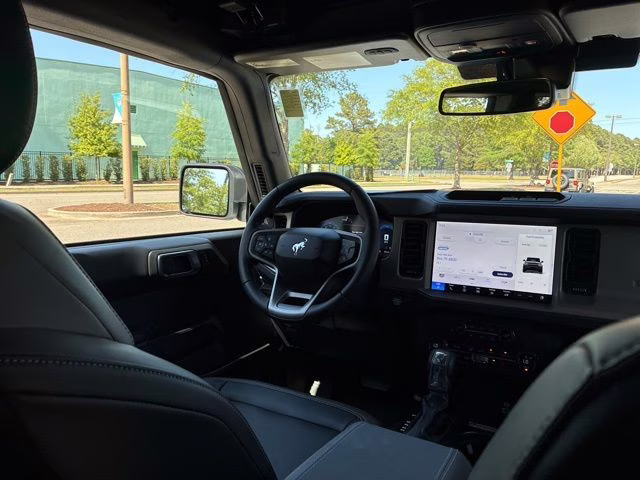 2025 Oxford White Ford Bronco Outer Banks 4X4 SUV