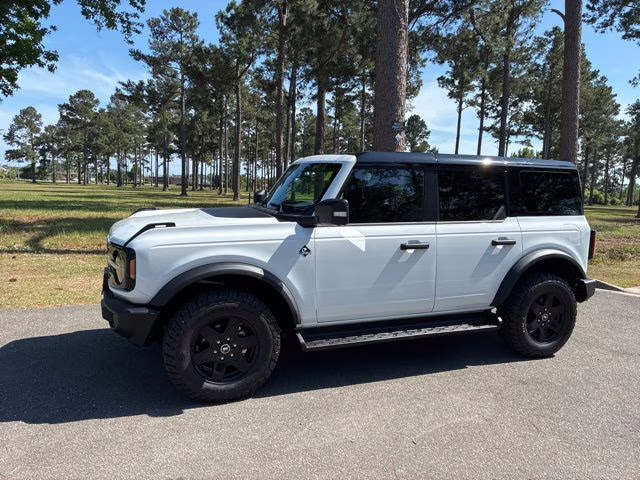 2025 Oxford White Ford Bronco Outer Banks 4X4 SUV