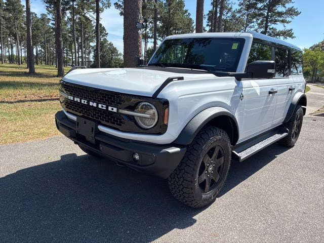 2025 Oxford White Ford Bronco Outer Banks 4X4 SUV
