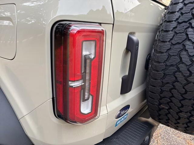 2025 Desert Sand Ford Bronco Badlands 4X4 SUV