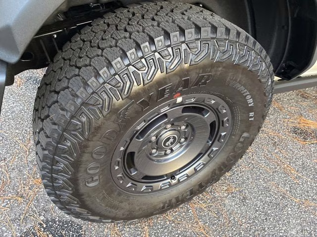 2025 Desert Sand Ford Bronco Badlands 4X4 SUV