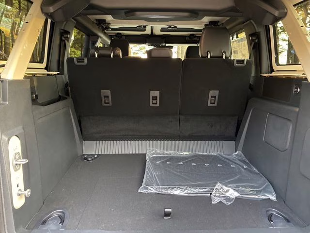 2025 Desert Sand Ford Bronco Badlands 4X4 SUV