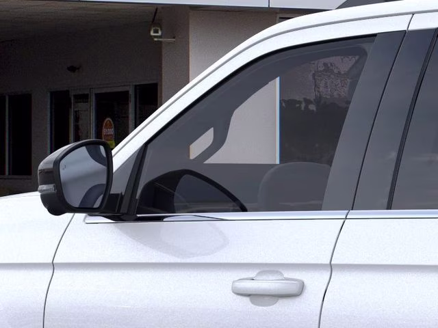 2026 Star White Metallic Tri-Coat Ford Expedition Max Active 4X4 SUV