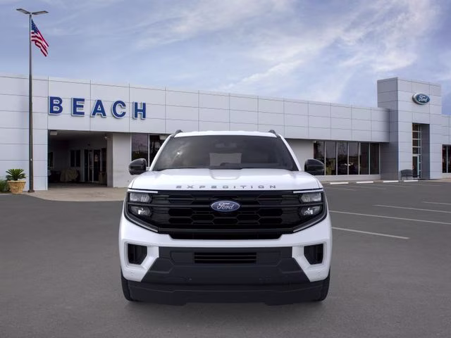 2026 Star White Metallic Tri-Coat Ford Expedition Max Active 4X4 SUV